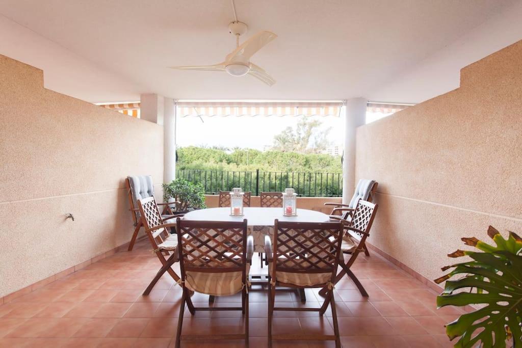 Elegante Apartamento Muy Cerca De La Playa Валенсия Экстерьер фото